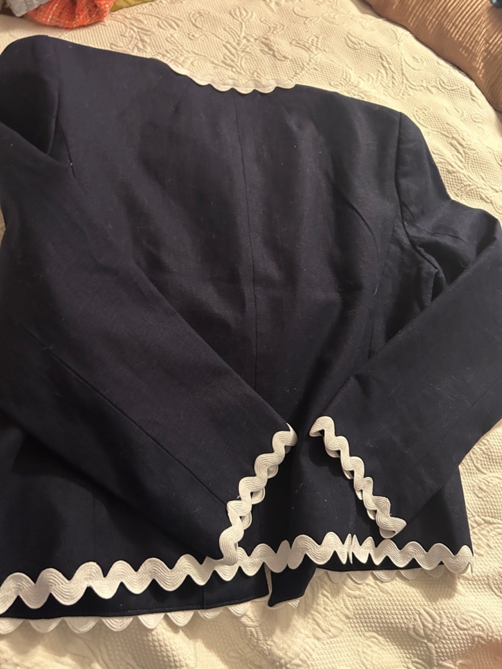 J. Crew Navy Blazer with White Scallop Trim, Size 6, New with Tag - Picture 5 of 5